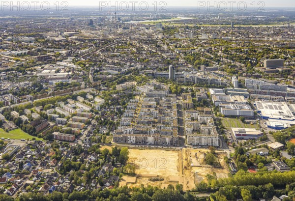 Aerial view, construction site and new residential quarter Grafental, Hohenzollernallee, behind it high-rise building and business district Luise-Rainer-Straße, Flingern, Düsseldorf, Ruhr area, North Rhine-Westphalia, Germany, DE, Europe, commercial enterprise, commercial area, commercial property, commercial location, commercial use, property tax, real estate, aerial view, aerial photography, aerial photography, overview, bird's-eye view, residential area, residential area, residential quality, residential neighbourhood, residential estate, residential district, birds-eyes view, overview