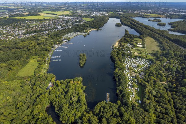 Aerial view, Unterbacher See with lido and campsite, motorway A46, Unterbach, Düsseldorf, Ruhr area, North Rhine-Westphalia, Germany, motorway, railway tracks, DE, Europe, green trees, landscape, landscape forms, aerial view, aerial photography, aerial photography, lake, road traffic, overview, bird's eye view, birds-eyes view, green lung, overview