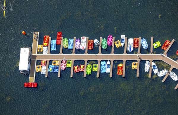 Aerial view, colourful pedal boats at a jetty on the Unterbacher See at the campsite north, Unterbach, Düsseldorf, Ruhr area, North Rhine-Westphalia, Germany, boats, DE, Europe, aerial view, aerial photography, aerial photography, overview, bird's-eye view, overview
