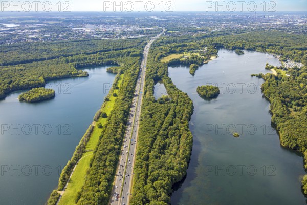 Aerial view, Unterbacher See with lido and campsite, sunny island, motorway A46, Unterbach, Düsseldorf, Ruhr area, North Rhine-Westphalia, Germany, motorway, DE, Europe, green trees, landscape, landscape forms, aerial view, aerial photography, aerial photography, lake, road traffic, overview, bird's eye view, birds-eyes view, green lung, overview