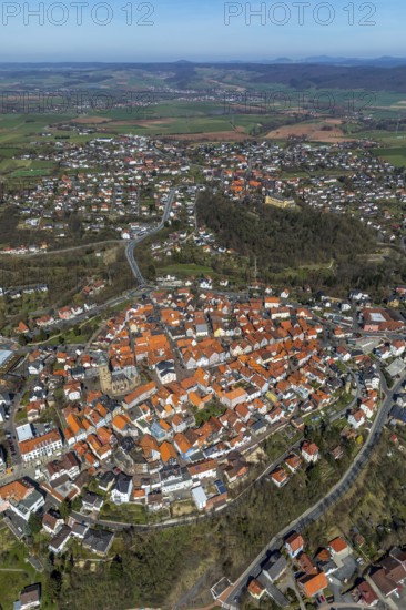 Aerial view, town centre of Wildungen with Protestant church on the town hill, in Bad Wildungen in Hesse. Bad Wildungen, spa centre and state bath in the district of Waldeck-Frankenberg, North Hesse, Hesse, Germany, Bad Wildungen, DEU, Europe, birds-eyes view, aerial view, aerial photography, aerial photography, overview, bird's eye view