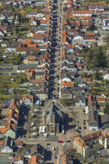 Aerial view, town church with church square and Bahnhofstraße, Große Allee, Eichenallee, Bad Arolsen, district Waldeck-Frankenberg, Hesse, Germany, DEU, Europe, birds-eyes view, aerial view, aerial photography, aerial photography, overview, bird's eye view, oak trees, street trees