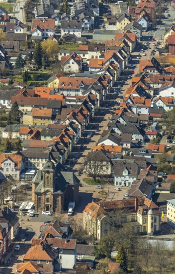 Aerial view, town church with church square and Bahnhofstraße, Große Allee, Eichenallee, Bad Arolsen, district Waldeck-Frankenberg, Hesse, Germany, DEU, Europe, birds-eyes view, aerial view, aerial photography, aerial photography, overview, bird's eye view, oak trees, street trees