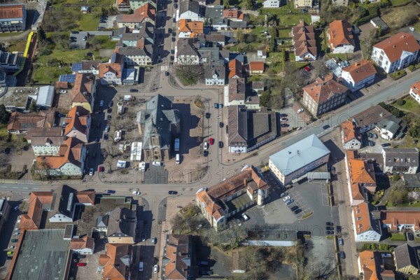 Aerial view, town church with church square and Bahnhofstraße, Große Allee, Eichenallee, Bad Arolsen, district Waldeck-Frankenberg, Hesse, Germany, DEU, Europe, birds-eyes view, aerial view, aerial photography, aerial photography, overview, bird's eye view, oak trees, street trees