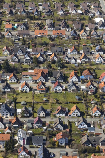 Aerial view, residential area with detached houses Danziger Straße and Friedensstraße in Korbach. district town Korbach, district Waldeck-Frankenberg in Hesse, Germany, district town Korbach, Europe, birds-eyes view, aerial view, aerial photography, aerial photography, overview, bird's eye view