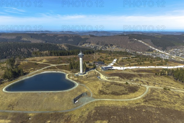 Aerial view, Ettelsberg with Ettelsturm, Hochheideturm, Ettelsberg-See, Siggis Hütte, cosy mountain inn at the cable car stop, in Willingen in Hesse. Willingen (Upland), district Waldeck-Frankenberg in Hesse, Hesse, Germany, Willingen (Upland), DEU, Europe, birds-eyes view, aerial view, aerial photography, aerial photography, overview, overview, bird's eye view