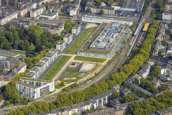 Aerial view, Düsseldorf Arcaden shopping centre, Düsseldorf Arcaden residential area Bachstraße with playground and Contipark multi-storey car park, Unterbilk, Düsseldorf, Ruhr area, North Rhine-Westphalia, Germany, DE, Europe, aerial view, aerial photography, aerial photography, overview, bird's-eye view, overview