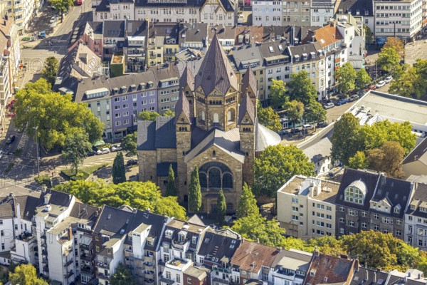 Aerial view, evang. Kreuzkirche, Pempelfort, Düsseldorf, Ruhr area, North Rhine-Westphalia, Germany, place of worship, DE, Europe, religious community, place of worship, holy place, church, parish, denomination, aerial view, aerial photography, aerial photography, religion, religious site, overview, bird's-eye view, overview