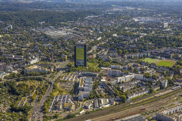 Aerial view, local view and residential area Mörsenbroicher Ei, ARAG high-rise office building, slogan We celebrate the law and 90 years of ARAG, Düsseltal, Düsseldorf, Ruhr area, North Rhine-Westphalia, Germany, DE, Europe, commercial enterprise, commercial area, commercial property, commercial location, commercial use, aerial view, aerial photography, aerial photography, overview, bird's-eye view, bird's-eye view, overview