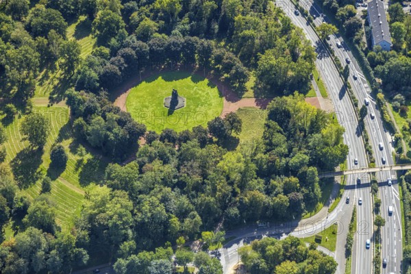 Aerial view, memorial monument Innere Festigungby Jupp Rübsam, cultural monument in the tree circle, Derendorf, Düsseldorf, Ruhr area, North Rhine-Westphalia, Germany, DE, Europe, aerial view, aerial photography, aerial photography, overview, bird's-eye view, overview