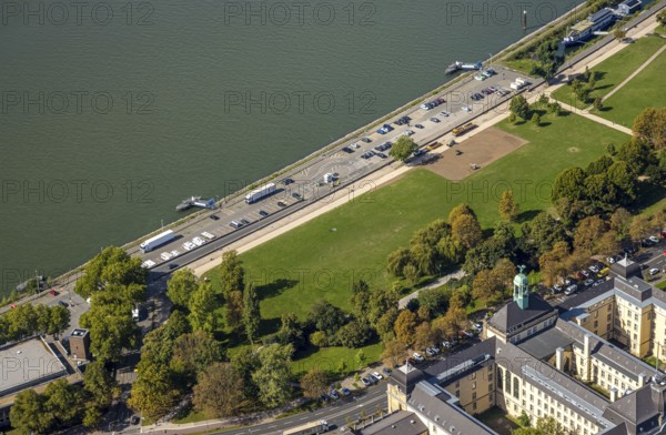 Aerial view, Rheinpark Golzheim and Rhine promenade, roof dome with eagle figure tower of the district government Düsseldorf, Niederkassel, Düsseldorf, Ruhr area, North Rhine-Westphalia, Germany, inland navigation, bridge, DE, Europe, river, aerial view, aerial photography, aerial photography, road traffic, overview, bird's-eye view, overview
