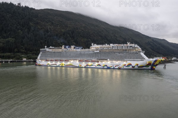 Cruise ship, Juneau, Alaska, USA