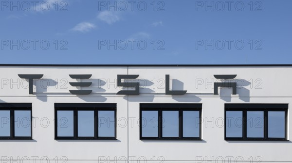 Tesla logo at the Tesla Centre Berlin Schönefeld, 28/09/2025, Schönefeld, Brandenburg, Germany