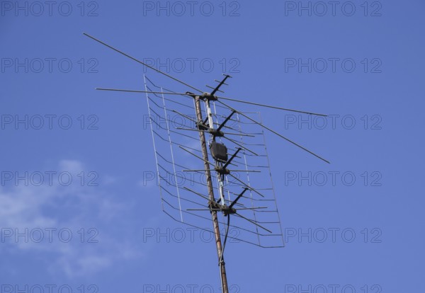 All-wave inphase antenna lattice. Atyrau, Kazakhstan