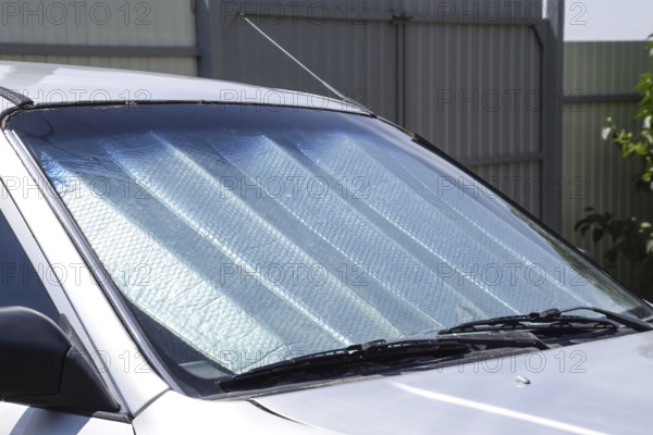 Sun Reflector windscreen. Atyrau, Kazakhstan