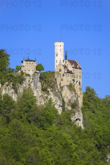 Lichtenstein Castle, fairytale castle of Württemberg, romantic fairytale castle on the eaves of the Swabian Alb, historicism, architecture, new building 1840-1842, according to plans by the architect Carl Alexander Heideloff, 19th century, Honau, municipality of Lichtenstein, Baden-Württemberg, Germany