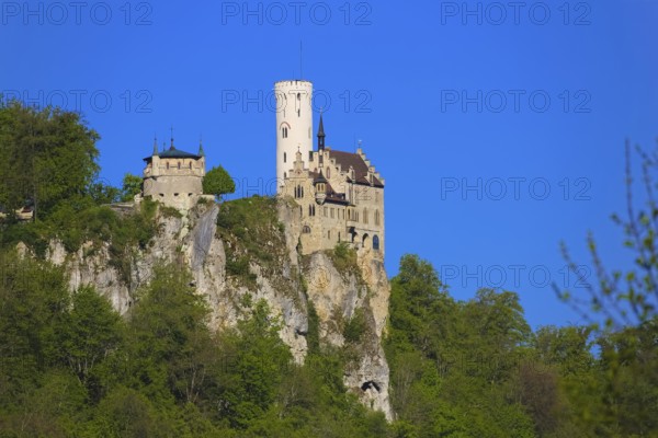 Lichtenstein Castle, fairytale castle of Württemberg, romantic fairytale castle on the eaves of the Swabian Alb, historicism, architecture, new building 1840-1842, according to plans by the architect Carl Alexander Heideloff, 19th century, Honau, municipality of Lichtenstein, Baden-Württemberg, Germany