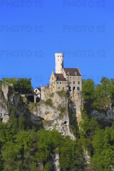 Lichtenstein Castle, fairytale castle of Württemberg, romantic fairytale castle on the eaves of the Swabian Alb, historicism, architecture, new building 1840-1842, according to plans by the architect Carl Alexander Heideloff, 19th century, Honau, municipality of Lichtenstein, Baden-Württemberg, Germany