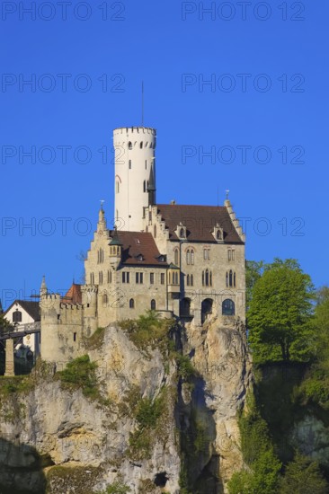 Lichtenstein Castle, fairytale castle of Württemberg, romantic fairytale castle on the eaves of the Swabian Alb, historicism, architecture, new building 1840-1842, according to plans by the architect Carl Alexander Heideloff, 19th century, Honau, municipality of Lichtenstein, Baden-Württemberg, Germany