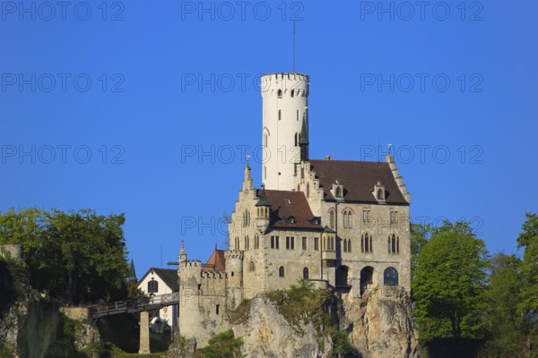 Lichtenstein Castle, fairytale castle of Württemberg, romantic fairytale castle on the eaves of the Swabian Alb, historicism, architecture, new building 1840-1842, according to plans by the architect Carl Alexander Heideloff, 19th century, Honau, municipality of Lichtenstein, Baden-Württemberg, Germany