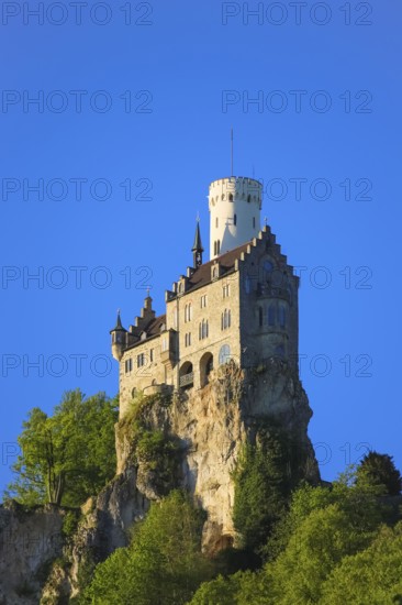 Lichtenstein Castle, fairytale castle of Württemberg, romantic fairytale castle on the eaves of the Swabian Alb, historicism, architecture, new building 1840-1842, according to plans by the architect Carl Alexander Heideloff, 19th century, Honau, municipality of Lichtenstein, Baden-Württemberg, Germany