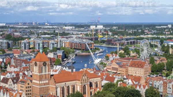 View of the old town and Motlawa River, Gdansk, Gdansk, Poland