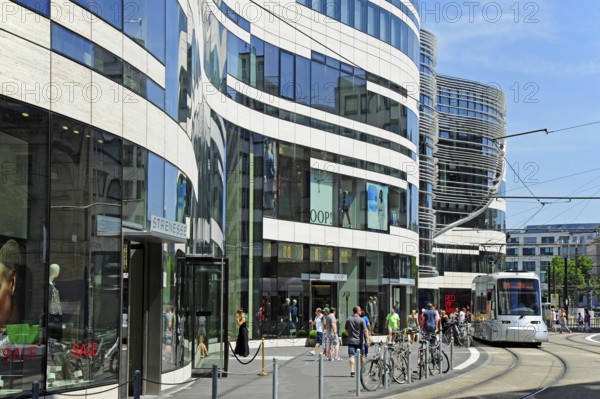 Kö-Bogen, modern architecture in urban renewal project, Düsseldorf, Rhineland, North Rhine-Westphalia, North Rhine-Westphalia, Germany