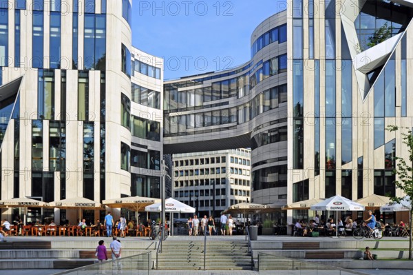 Kö-Bogen, modern architecture in urban renewal project, Düsseldorf, Rhineland, North Rhine-Westphalia, North Rhine-Westphalia, Germany