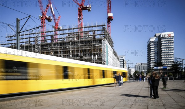 Tram at Alexanderplatz, in the background construction of a high-rise building, Berlin, 27.09.2025, Berlin, Berlin, Germany