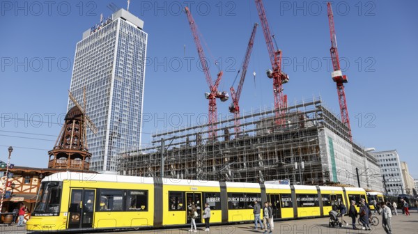 Tram at Alexanderplatz, in the background construction of a high-rise building, Berlin, 27.09.2025, Berlin, Berlin, Germany