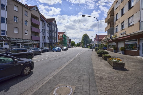 Building, general architecture, pavement, cycle path, flower pot, lantern, backlight, street, cars, blue sky, cumulus clouds, Ludwigstraße, federal road B3, Heppenheim, Odenwald, Bergstraße district, Hesse, Germany