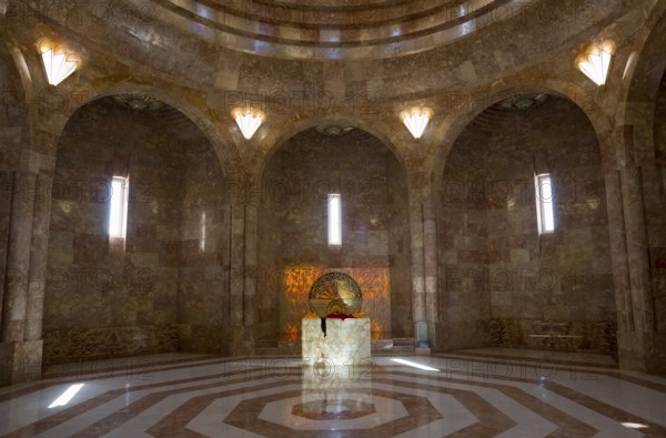 An impressive hall with a vaulted ceiling and marble floor in golden tones, light floods in through windows, Yazidi temple, Yazidi Temple, the largest Yazidi temple in the world is called Quba Mere Diwane, Aknalich, Aknalitsch, Armavir district, Armenia