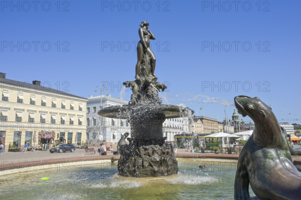 Havis Amanda statue and fountain, Kauppatori, Old Town, Helsinki, Finland