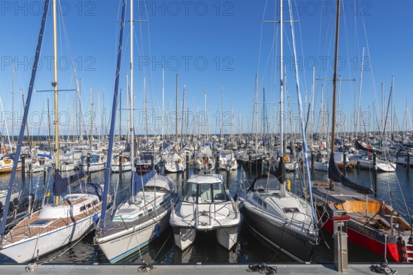 Olympic harbour Schilksee, Olympic Games 1972, sailing yachts at the jetty, ship masts, sunshine, blue sky, Baltic Sea, Bay of Kiel, Kiel Sailing City, Schleswig-Holstein, Germany