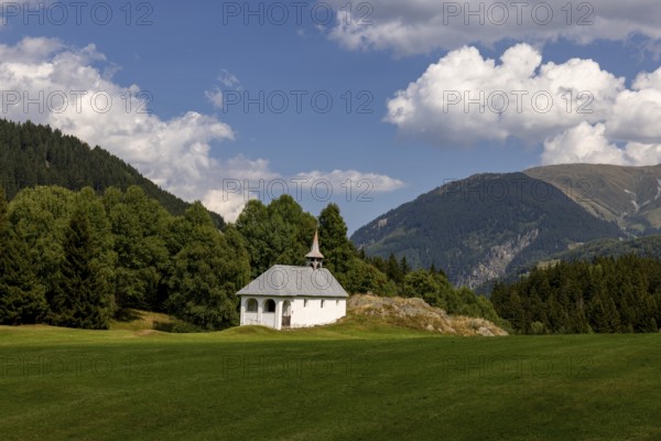 Caplutta S. Leci, chapel in the Surselva, Tujetsch, Sedrun, Graubünden, Switzerland
