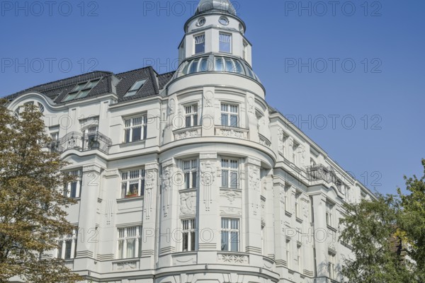 Old building, Glogauer Straße, Paul-Lincke-Ufer, Kreuzberg, Friedrichshain-Kreuzberg, Berlin, Germany
