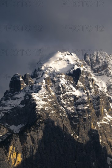 Atmospheric detailed view of the Sorapis mountain group in the evening light, Punta Sorapiss, Dolomites, South Tyrol, Italy