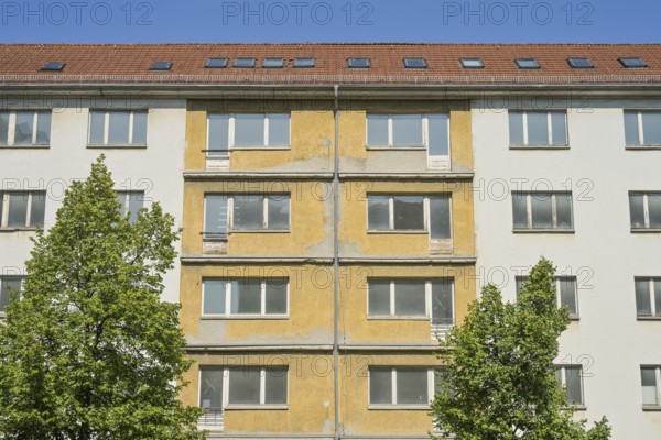 Vacancy, residential building, Frankfurter Allee, Lichtenberg, Berlin, Germany