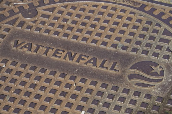 Logo Vattenfall, manhole cover, Berlin, Germany