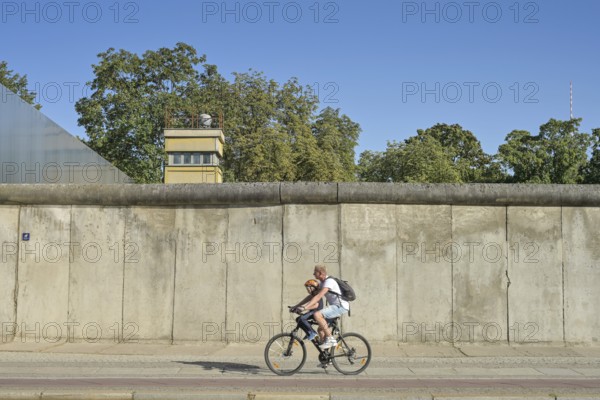 Berlin Wall, memorial, former Wall strip, Berlin Wall Memorial, Bernauer Strasse, Mitte district, Berlin, Germany