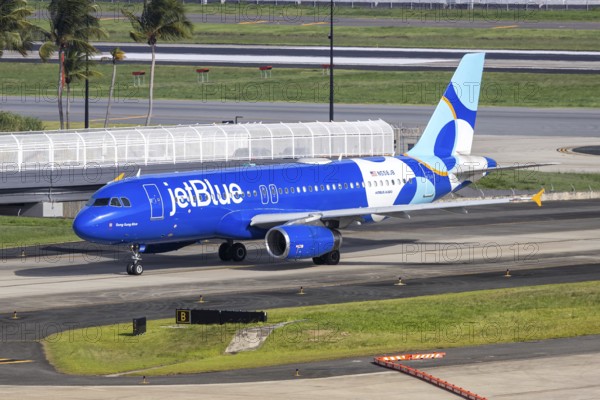 A JetBlue Airways Airbus A320 aircraft with the registration number N558JB at San Juan Airport, Puerto Rico