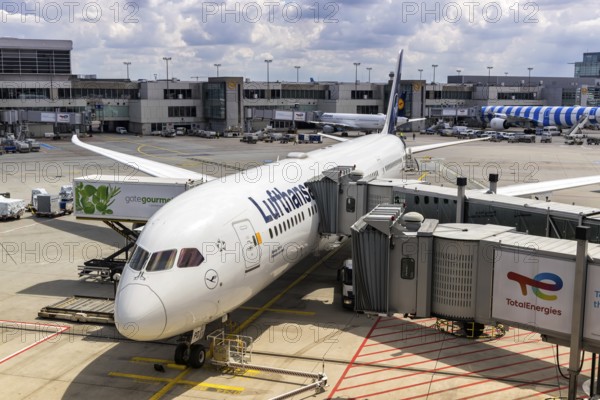 A Lufthansa Boeing 787-9 Dreamliner aircraft with the registration D-ABPD at Munich Airport, Germany