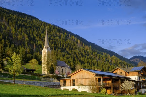 Gatschach, evening mood at the Weißensee, near Techendorf, Carinthia, Austria