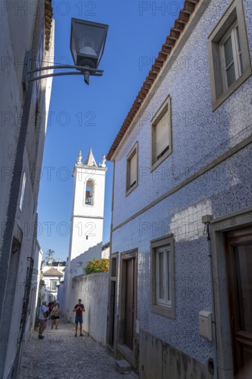 Old town alleys, Rua Galeria, Church Igreja da Misericórdia, Church of Mercy, Church Art Museum, in Tavira, in the Algarve, Portugal