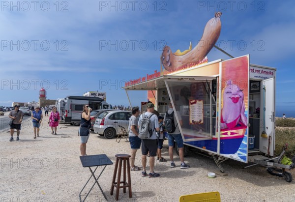 Snack bar, last sausage in front of America, at the Cabo de São Vicente lighthouse, at the Cape Cabo de São Vicente, south-west tip of the European mainland, rocky coast, steep coast in the south-west of the Algarve, Portugal