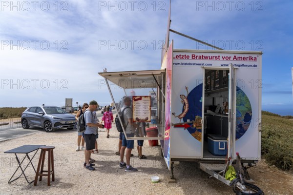 Snack bar, last sausage in front of America, at the Cabo de São Vicente lighthouse, at the Cape Cabo de São Vicente, south-west tip of the European mainland, rocky coast, steep coast in the south-west of the Algarve, Portugal