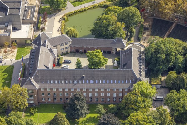 Aerial view, Dinslaken Castle and Palace with tree in the courtyard, Dinslaken, Ruhr area, North Rhine-Westphalia, Germany, castle, castle complex, DE, Europe, Hanseatic city, aerial view, aerial photography, aerial photography, Lower Rhine, castle, overview, bird's-eye view, overview