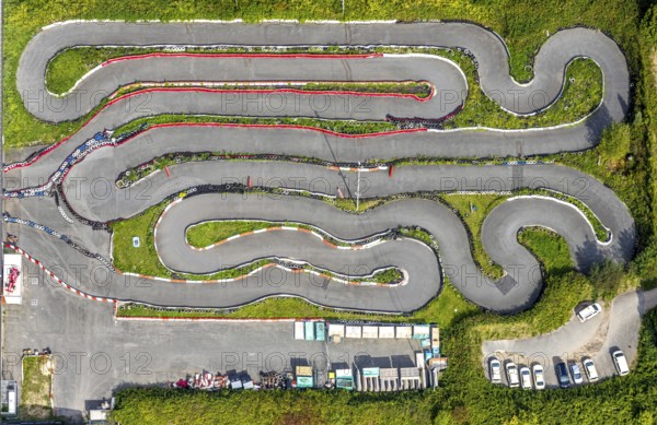 Aerial view, Kartarena Go-Kartbahn an der Thyssenstraße, Averbruch, Dinslaken, Ruhr area, North Rhine-Westphalia, Germany, DE, Europe, go-kart track, go-karting, Hanseatic city, aerial view, aerial photography, aerial photography, Lower Rhine, race track, overview, bird's-eye view, overview