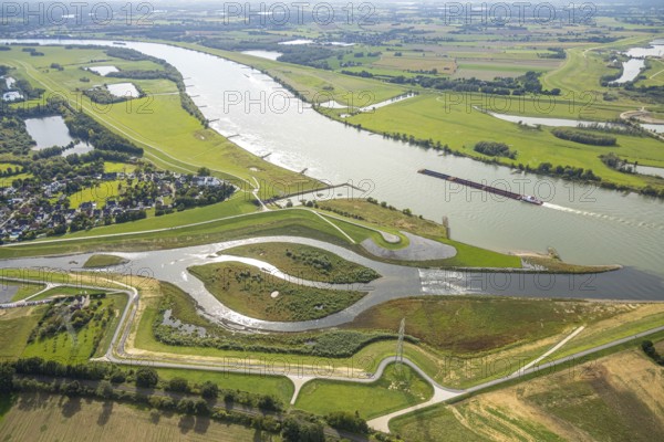 Aerial view, Emscher renaturalisation river Emscher, new Emscher estuary city border Dinslaken/Voerde with Emscher delta and river Rhine, next to it the old Emscher estuary, Eppinghoven, Dinslaken, Ruhr area, North Rhine-Westphalia, Germany, DE, Emscher renaturalisation, Europe, Hanseatic city, aerial view, aerial photography, aerial photography, Lower Rhine, overview, bird's-eye view, overview