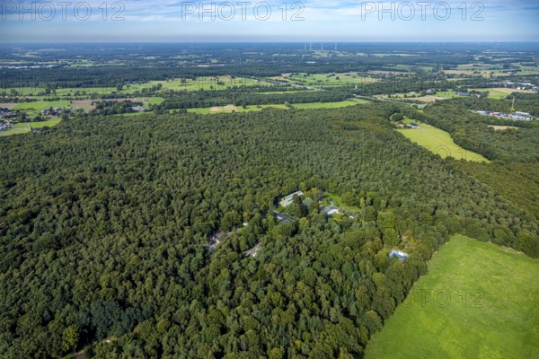 Aerial photo, BRH Bundesverband Rettungshunde e.V. training facility in the Testerberge forest area, radio mast and several buildings, Bucholtwelmen, Hünxe, Ruhr area, North Rhine-Westphalia, Germany, DE, Europe, aerial photo, aerial photography, aerial photography, Lower Rhine, overview, bird's-eye view, overview